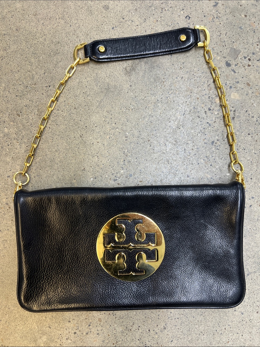 Tory Burch Black Leather Shoulder Bag with Gold Chain and Logo crest